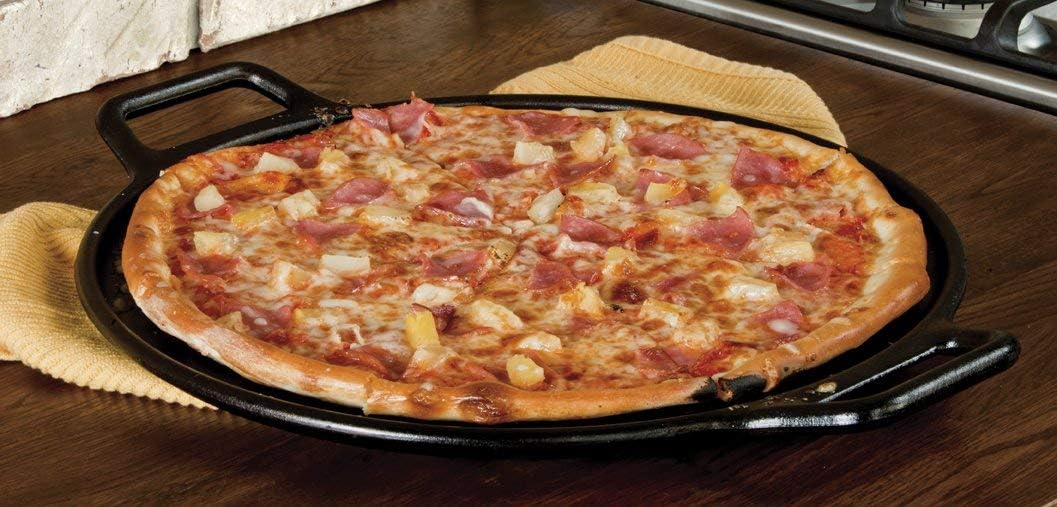 Lodge BOLD 14 Inch Seasoned Cast Iron Pizza Pan, Design-Forward Cookware